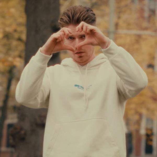 Videoclip ‘21st of September’ van Fludy